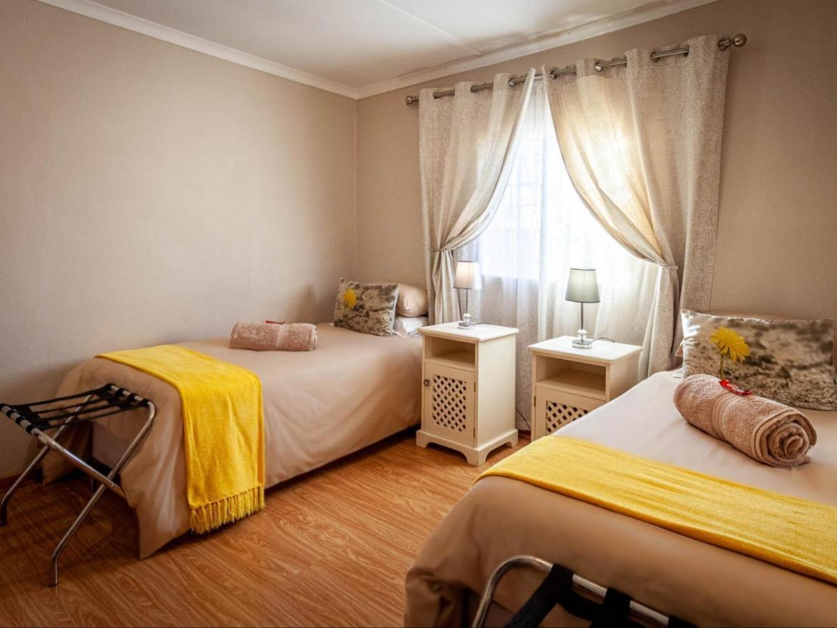 Kamieskroon Cosy Cottage Kültér fotó